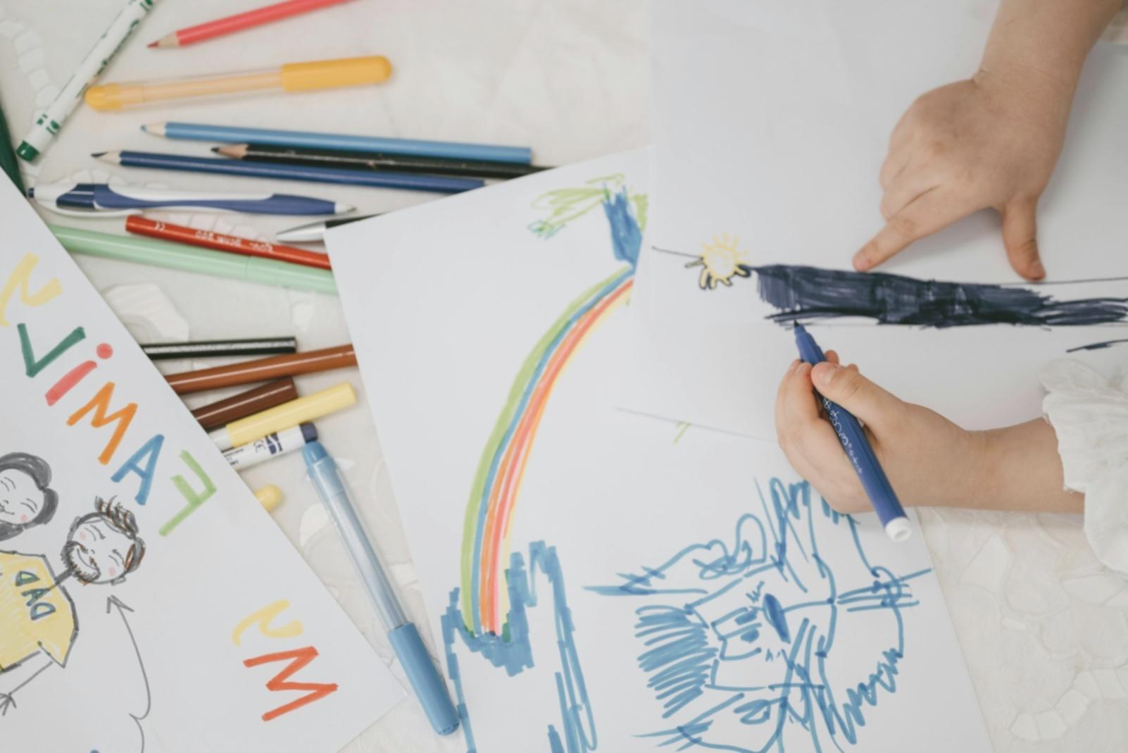 Digitale Illustration Arbeitsplatz mit modernen Geräten